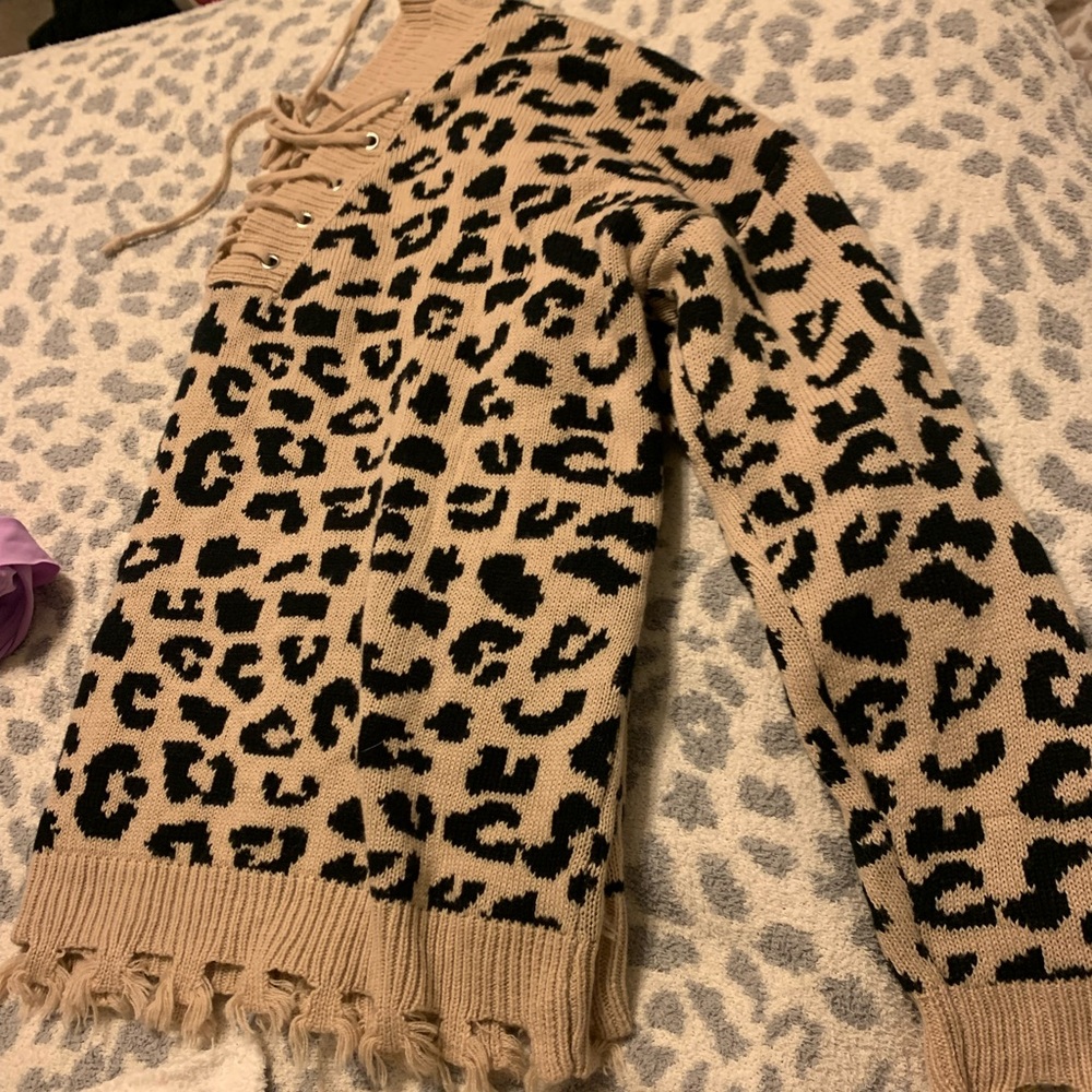 thick sweater cheetah print